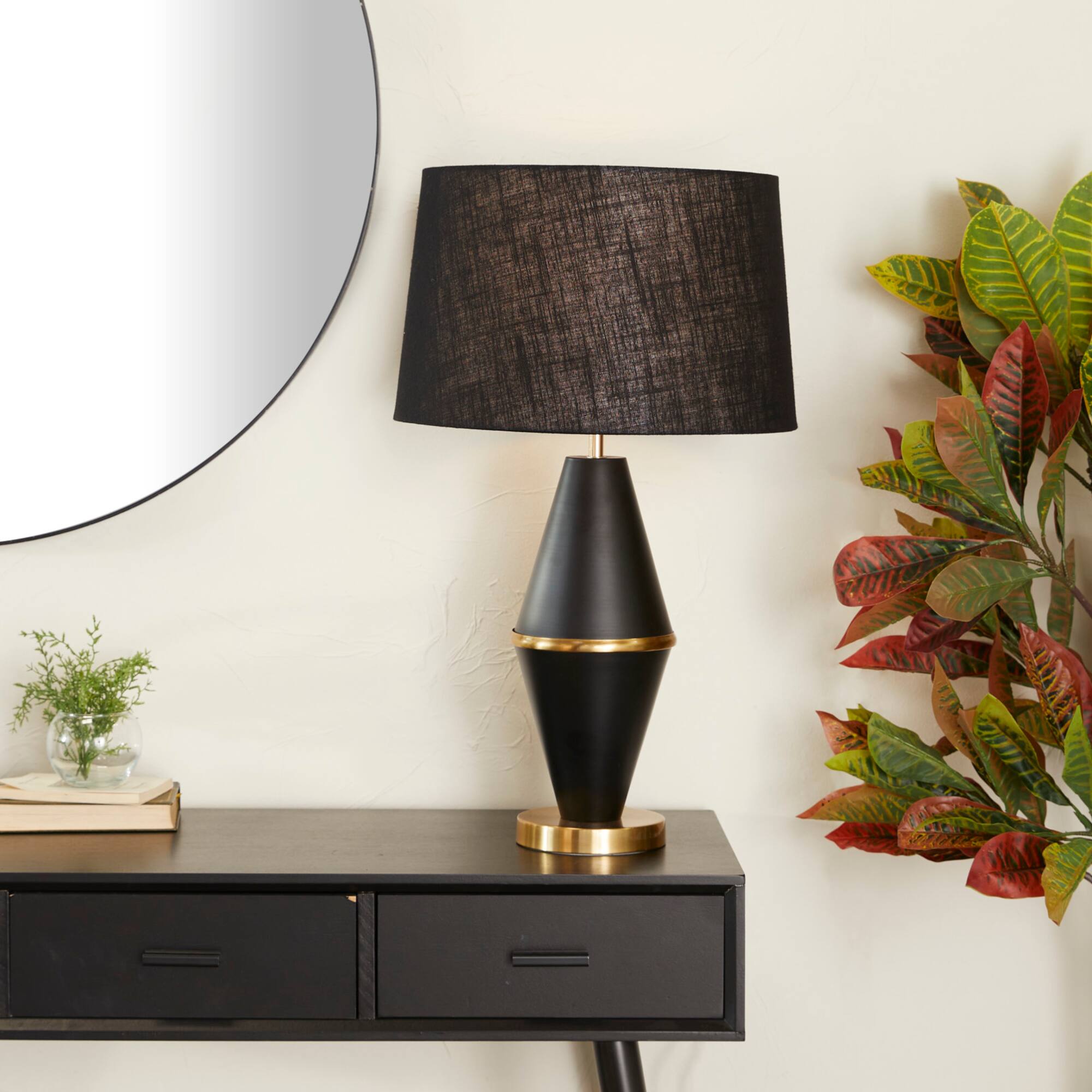 CosmoLiving by Cosmopolitan 27" Contemporary Table Lamp
